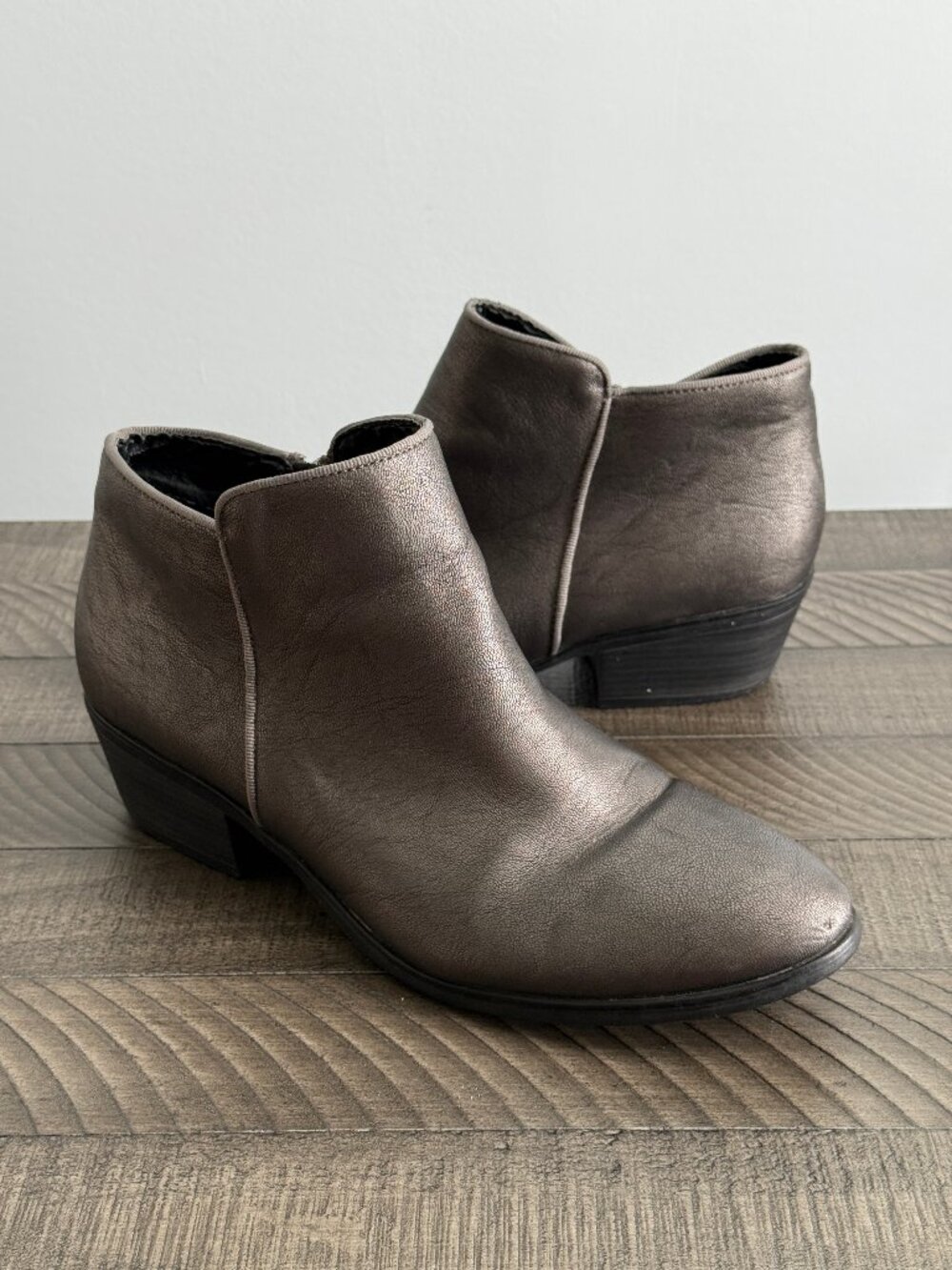 Western Style Women's Gray Ankle Boots Size 9